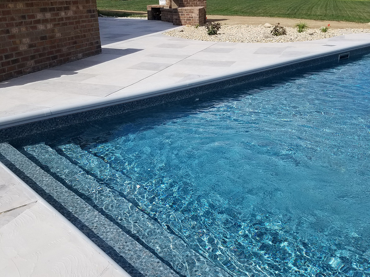 Mud Slingers Vinyl Liner Swimming Pools