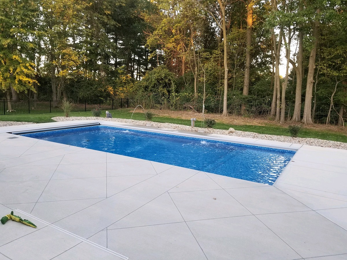 Mud Slingers Vinyl Liner Swimming Pools