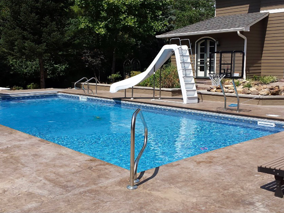Mud Slingers Vinyl Liner Swimming Pools