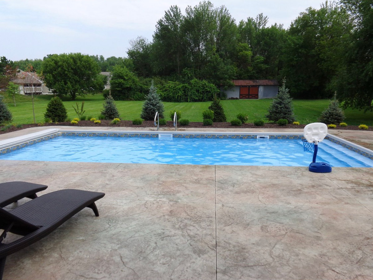 Mud Slingers Vinyl Liner Swimming Pools